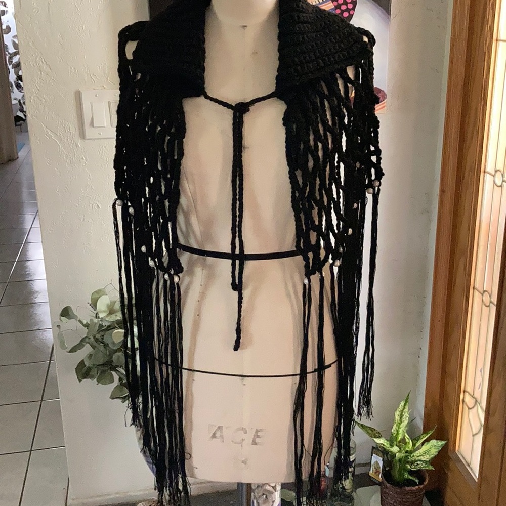 Unique knitted style wrap with faux pearl details